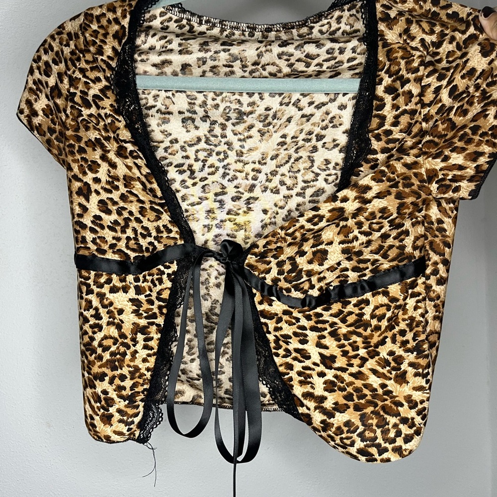 SHEIN Leopard Print Crop Top with Black Trim